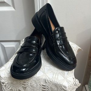 NEW Time & Tru Black Patent Penny Loafers 7